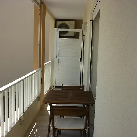 Bella Vista.2 Apartment *